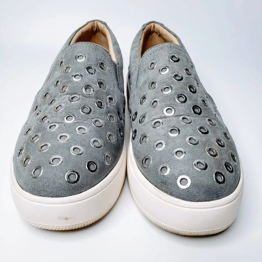 Steve Madden Belit Grommet Deco Slip‎ On Shoes
